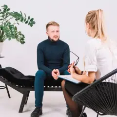 Ile zarabia psycholog biznesu? Zaskakujące fakty o wynagrodzeniach