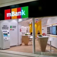 O której przychodzą przelewy mBank? Sprawdź, by uniknąć opóźnień