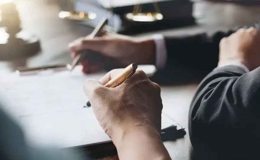 Jak samemu spłacać kredyt we frankach i uniknąć wysokich kosztów